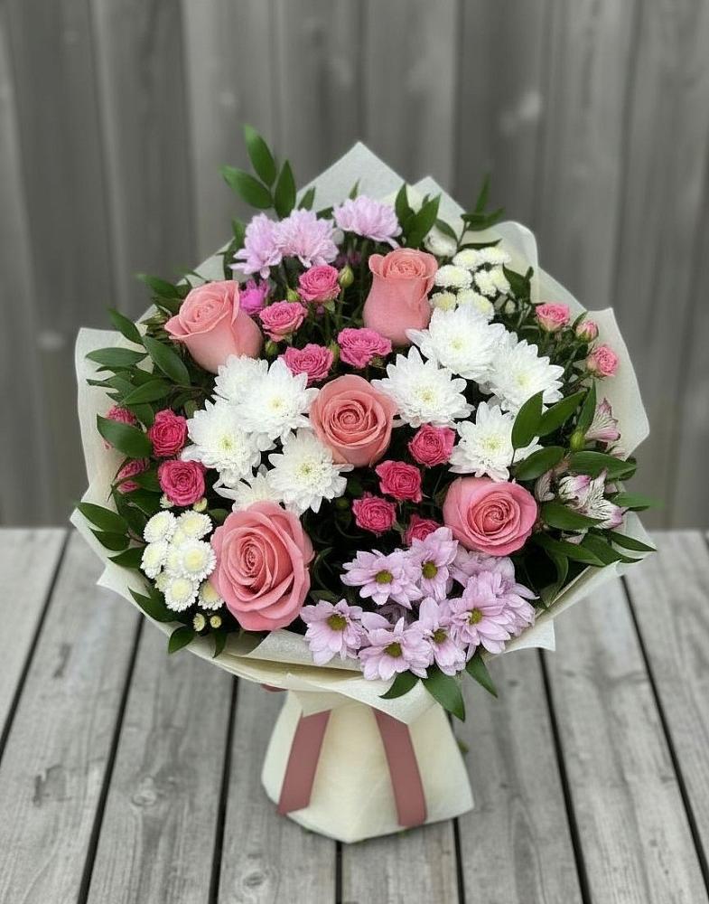 Букет цветов из: Альстромерии, Гвоздики, Розы и Хризантемы в Румянцево