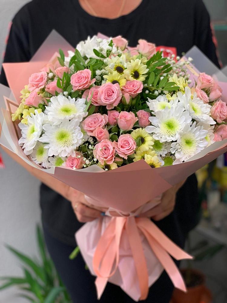 Букет цветов из: Розы и Хризантемы в Румянцево