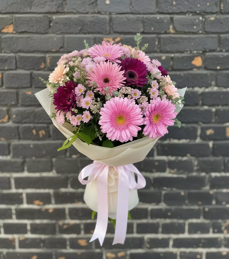 Букет цветов из: Герберы и Хризантемы в Румянцево