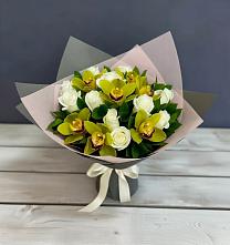 Букет цветов из:  Орхидеи и Розы в Румянцево