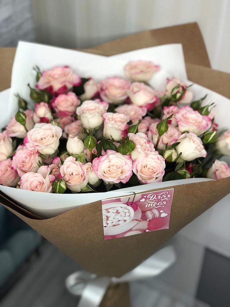 Букет цветов из: Розы в Румянцево