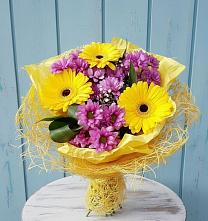 Букет цветов из:  Хризантемы и Герберы в Румянцево