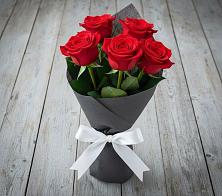 Букет 5 Красных роз Эдлесс Лав #REPLACE_PRED# Румянцево