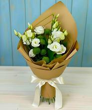 Букет цветов из:  Хризантемы и Лизиантусы в Румянцево