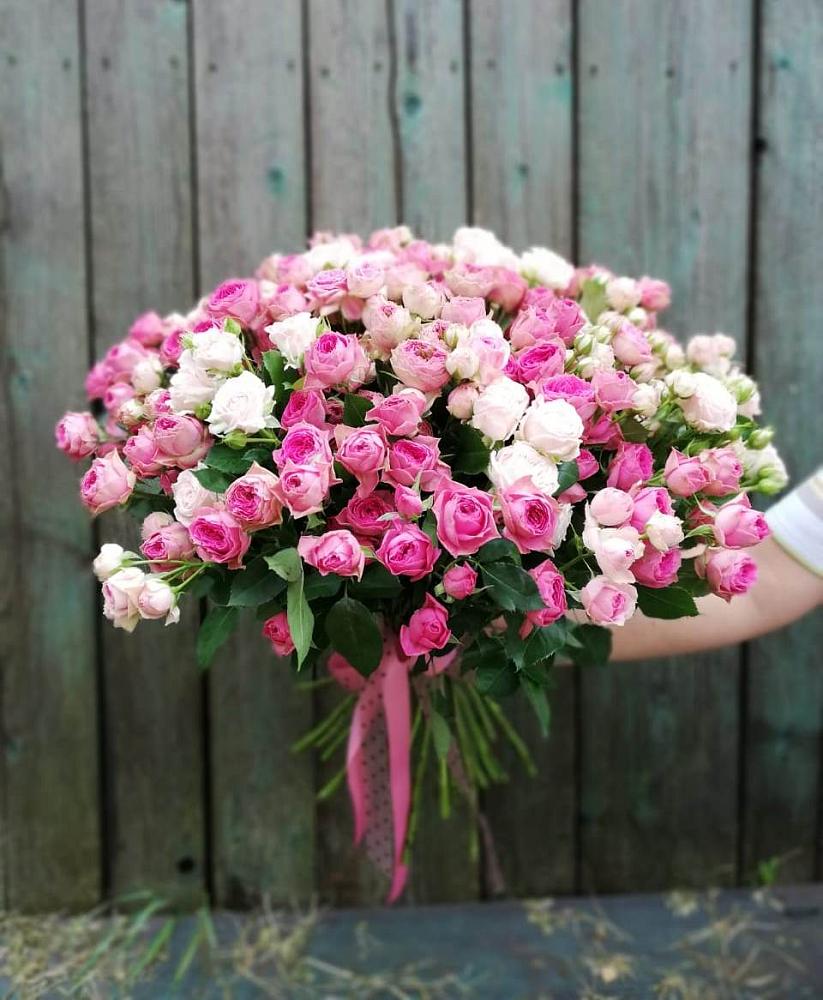 Букет Розовые кустовые розы Натали и Лав Лидия в Румянцево